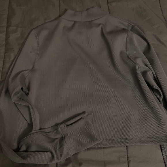 Aerie Offline Mock Neck Crop Top - Picture 5 of 8